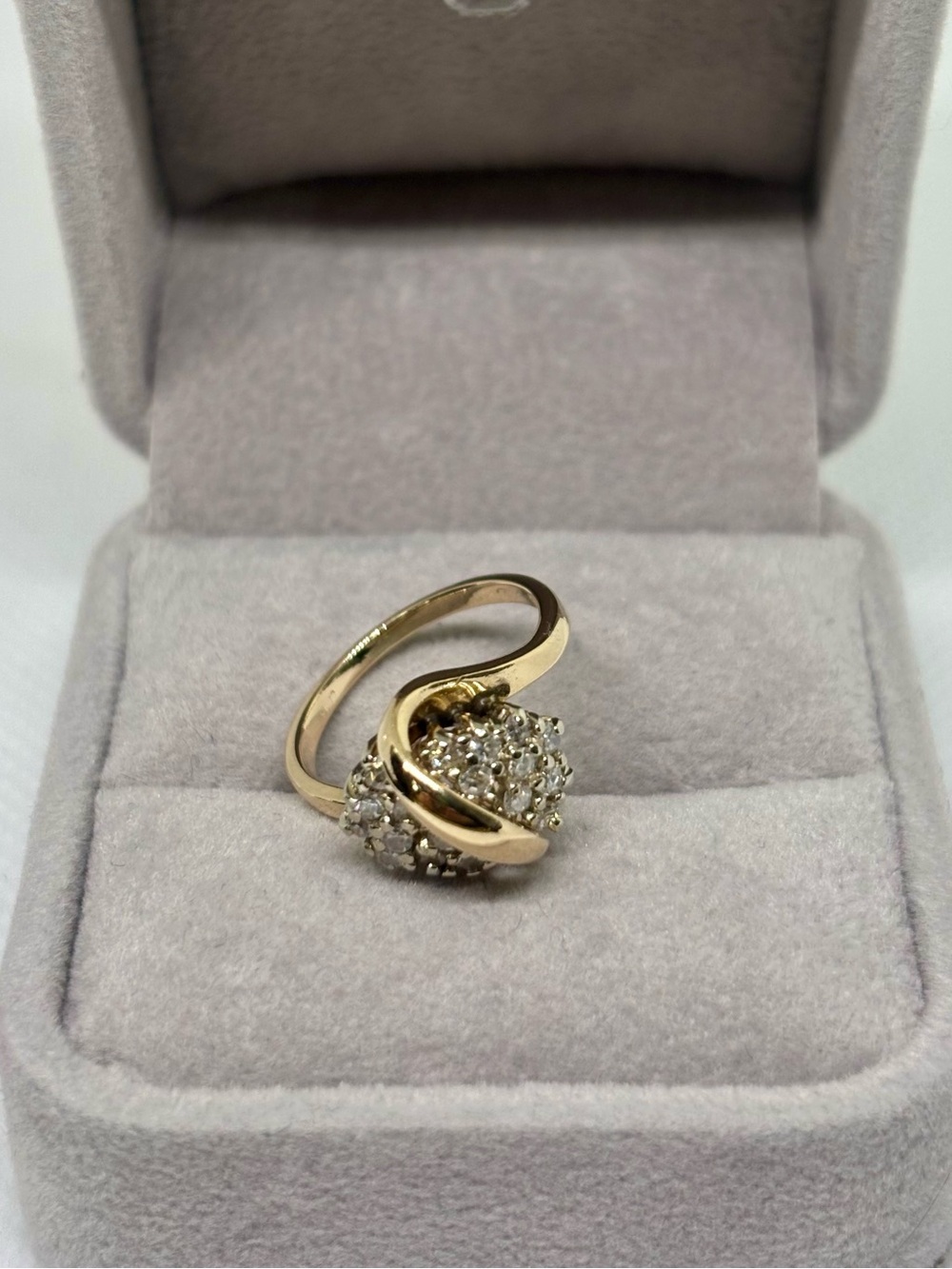 14K Gold Diamond Ring, $3360 APPRAISAL, size 5